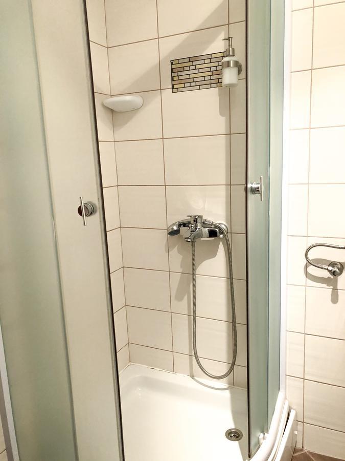 Hotel Smjestaj Natalija à Osijek Extérieur photo